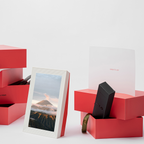Best digital photo frame for seniors with Frameo app
